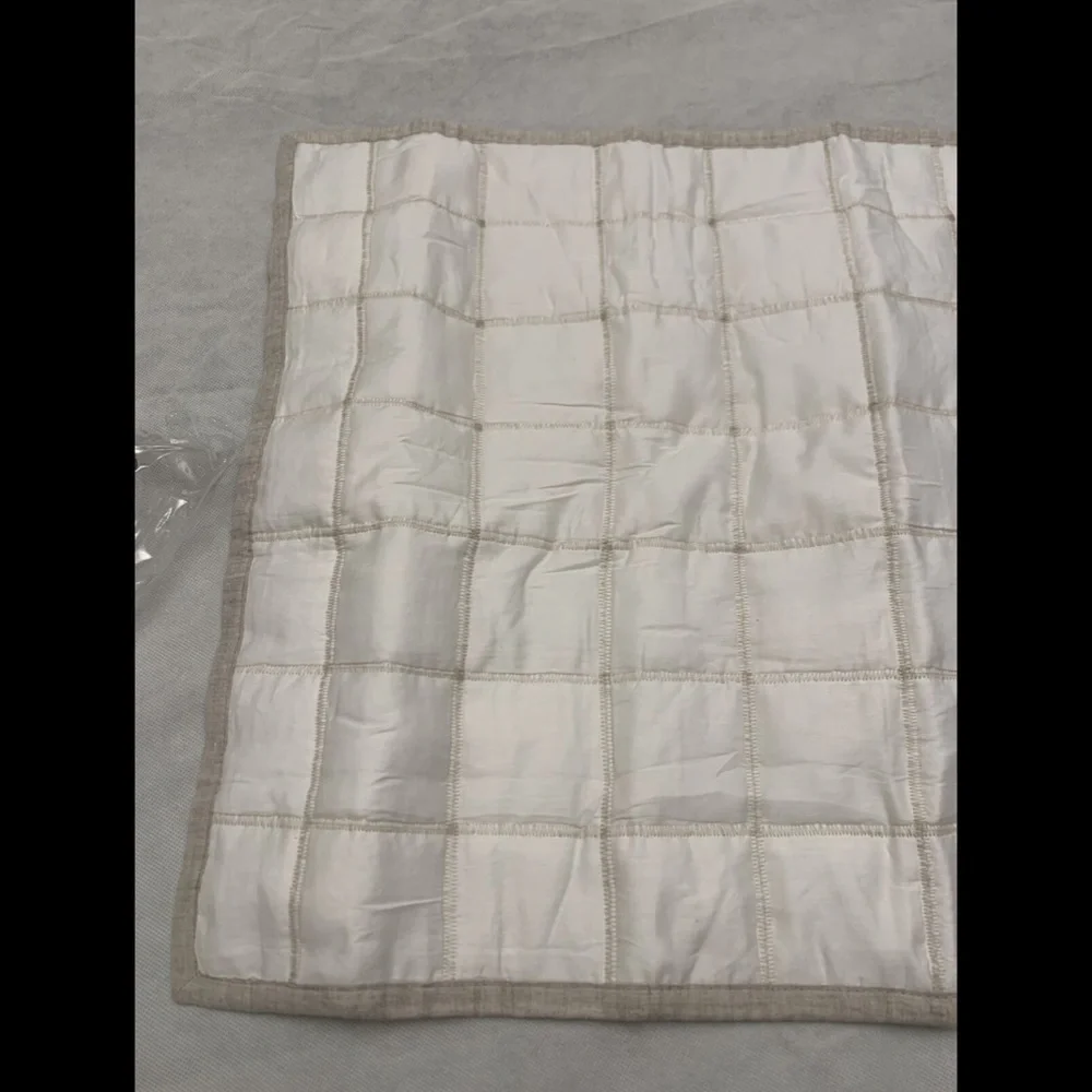 NIB Hotel‎ Collection Waffle Weave Quilted (1) Standard Sham Pillow